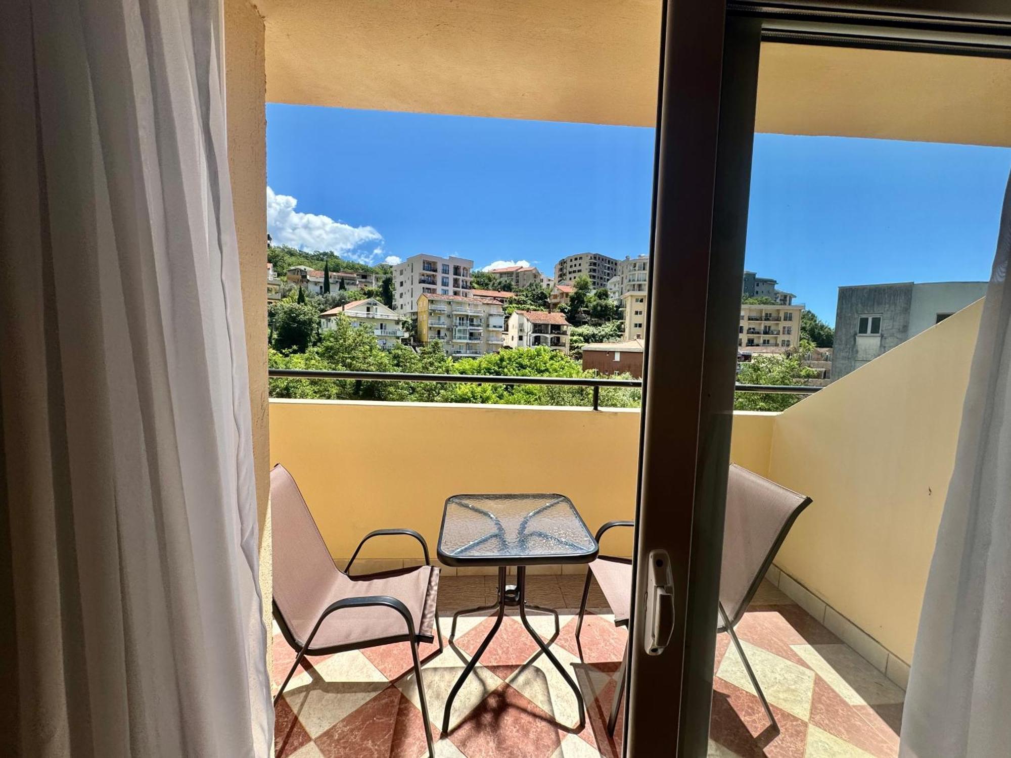 For-A Apartmani Bečići Exteriér fotografie